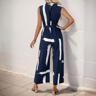 Damen Jumpsuit mit modernem Streifenmuster und praktischen Bindegürtel WW