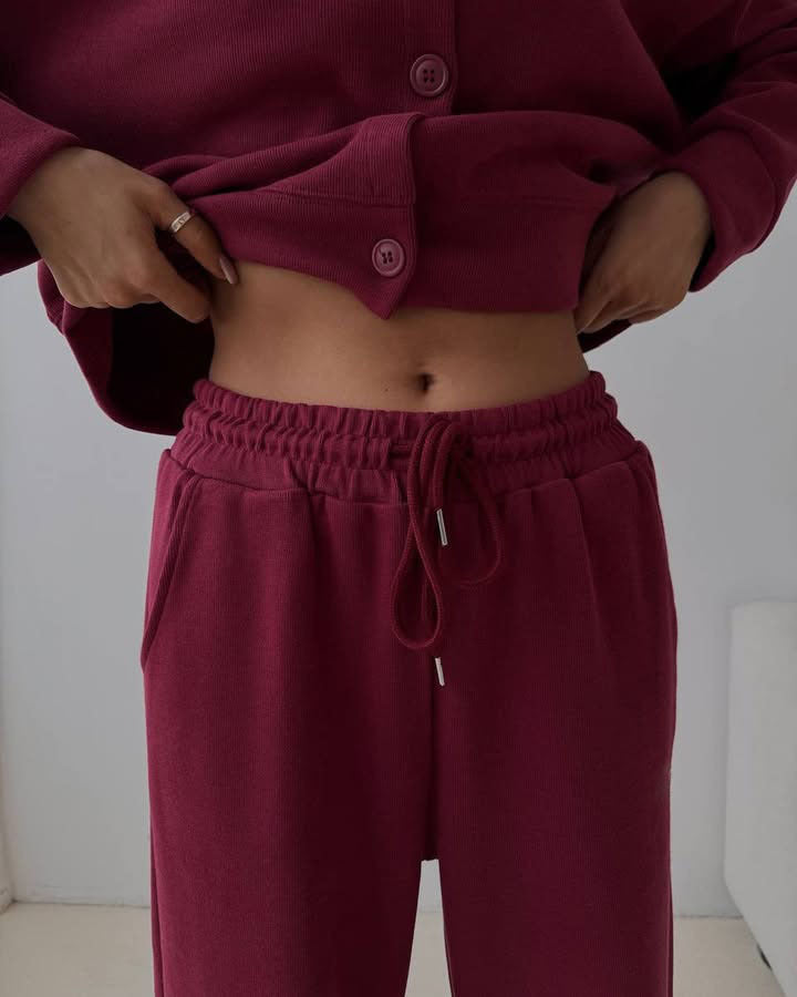 Damen bequeme Sweatshirt- und Jogginghose-Kombination WW