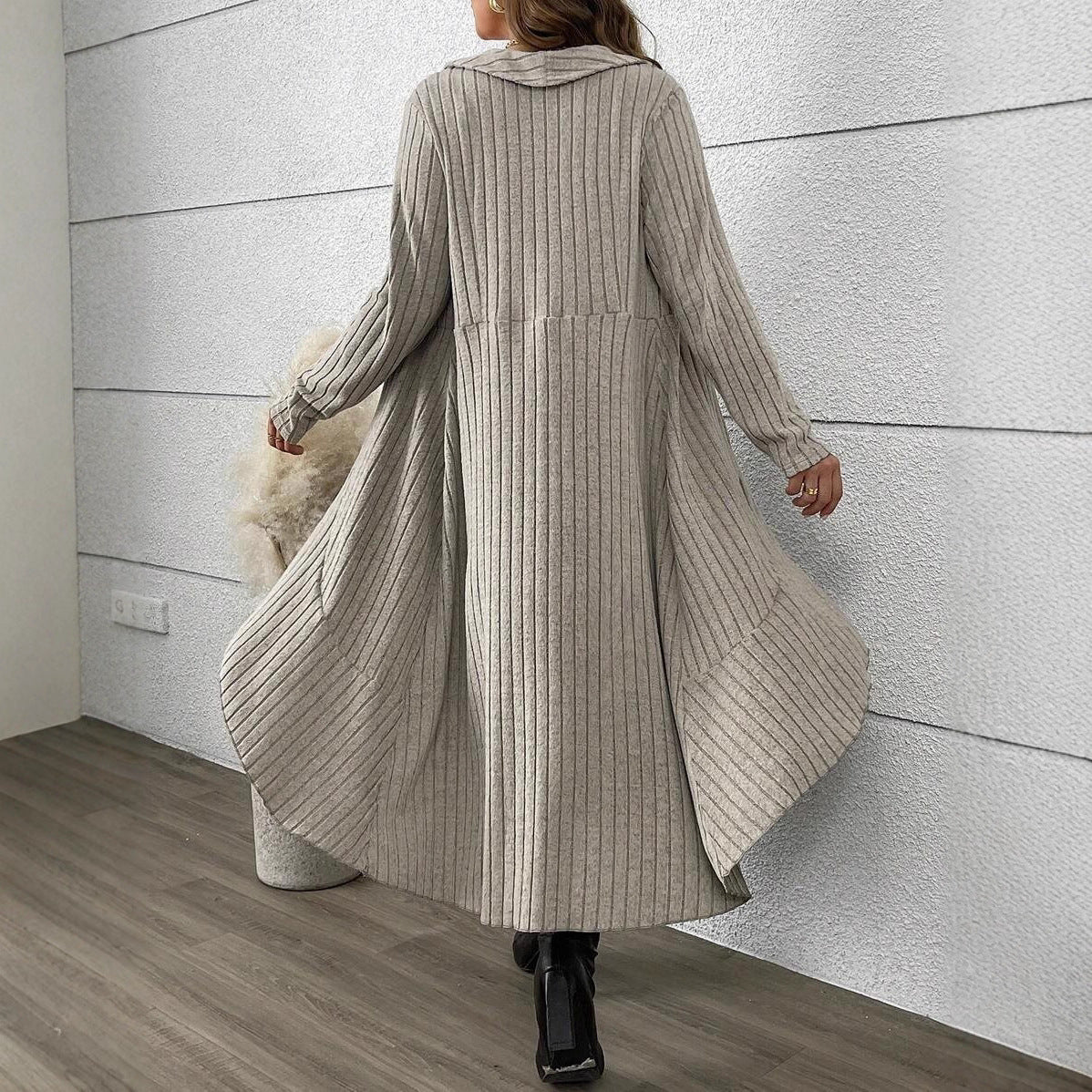 Damen Strickjacke mit asymmetrischem Schnitt und dekorativem Gürtel WW