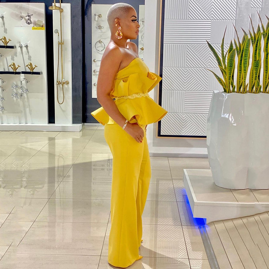 Damen Jumpsuit mit voluminösem Rüschendesign und schulterfreiem Oberteil WW