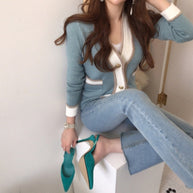 Damen Strickjacke mit elegantem V-Ausschnitt und kontrastierenden Knöpfen WW