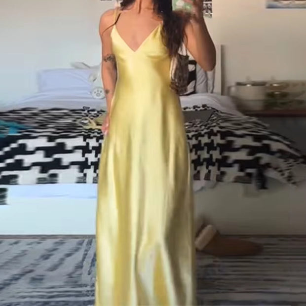 Damen Elegantes Maxikleid aus seidig glänzendem Material WW