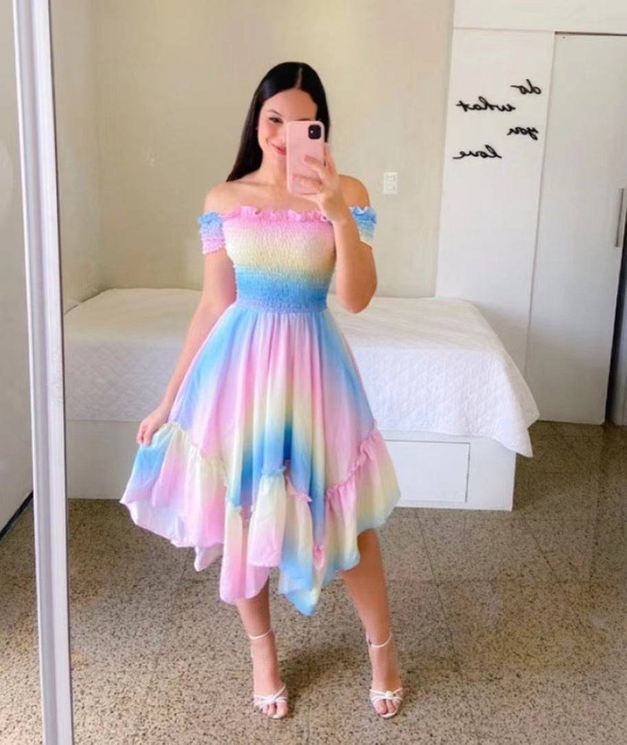 Damen Sommerliches Off-Shoulder Kleid mit farbenfrohem Schmetterlingsmuster und geschmeidigem Faltenwurf WW