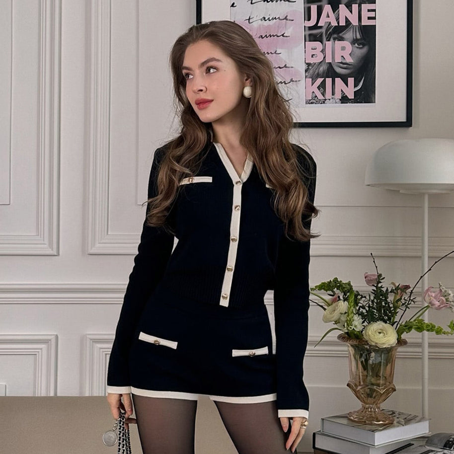 Damen Strickanzug mit eleganten Details und durchknöpfbarem Oberteil WW