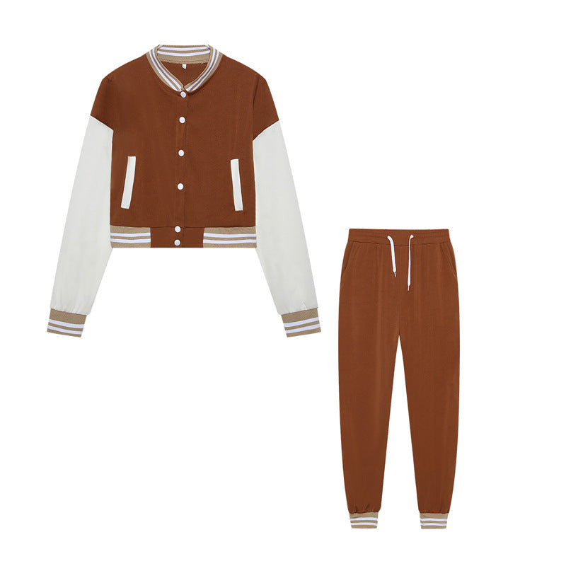 Damen Sportliches Set mit cropped Jacke und Jogginghose im modernen Look WW