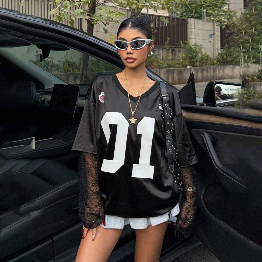 Damen Streetstyle Oversized T-Shirt mit Lace-Ärmeln WW