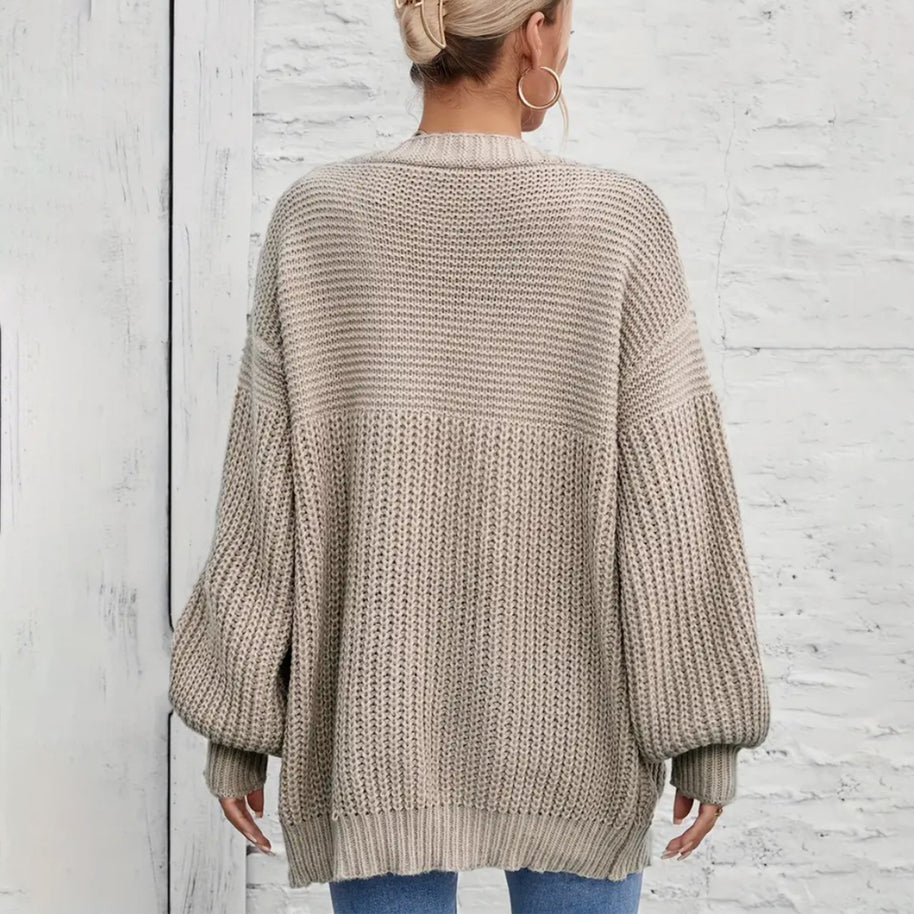 Damen Strickjacke mit oversize Schnitt und tiefem V-Ausschnitt WW