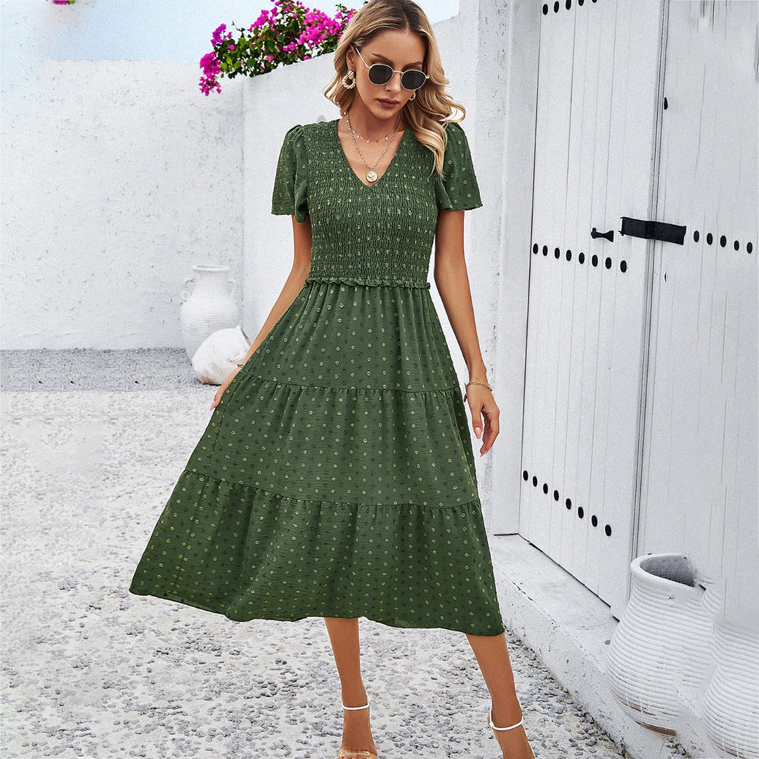 W&W Mode | Lässiges einfarbiges V-Ausschnitt Kurzarmkleid