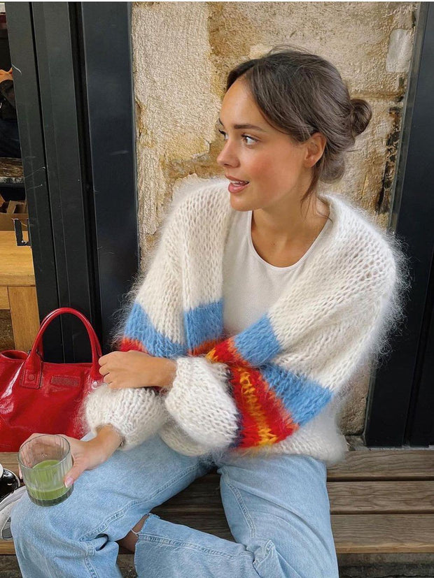 Damen Strickjacke mit bunten Streifen und weitem Schnitt WW