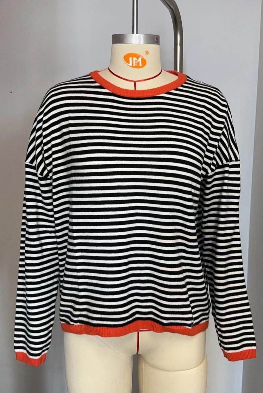 Damen lässiger gestreifter Pullover WW
