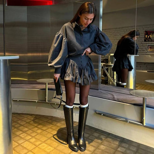 Damen Karottenkleid mit voluminösen Ärmeln und verspieltem Rüschensaum WW