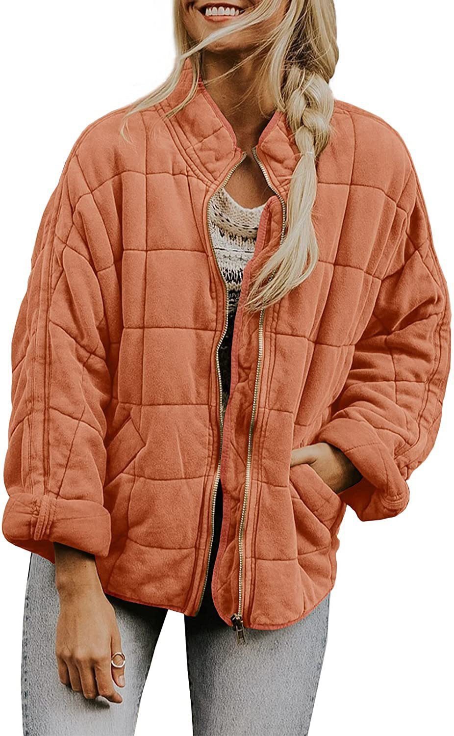 Damen Steppjacke mit hochschließendem Kragen und praktischen Tasche WW