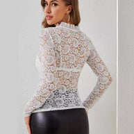 WW | Rüscheneinlagiges Paisley-Spitzen-Tee-Bluse