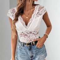 Damen Spitzenbody mit tiefem V-Ausschnitt und eleganten Rüschen WW