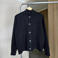 Damen Strickjacke mit hohem Kragen und großen Knöpfen WW