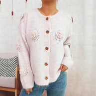 Damen Strickjacke mit floralen Applikationen und dekorativen Knöpfen WW