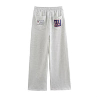 Damen sportlicher cropped Hoodie mit buntem Grafikelement und praktischem Kordelzug WW