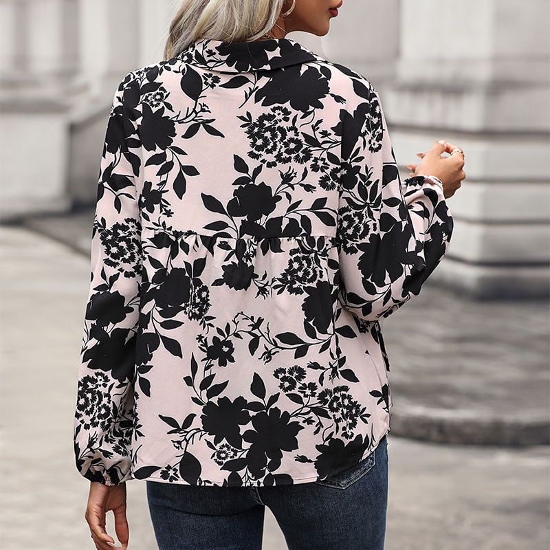 Damen Bluse mit eleganten Rüschendetails und verspieltem Blumenmuster WW