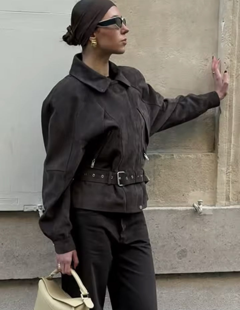 Damen Lammlederjacke mit taillierter Passform und praktischen Taschen WW