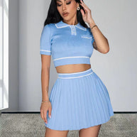 Damen Sportswear Set mit kurzem Oberteil und Faltenrock WW