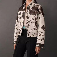 Damen Steppjacke im Cowprint Design mit klassischem Schnitt WW