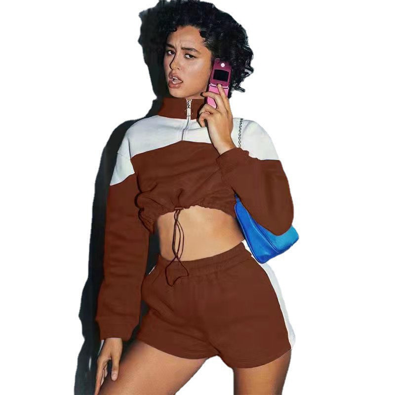 Damen sportliches Zweiteiler-Set mit cropped Jacke und Shorts WW
