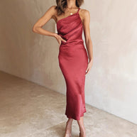 Damen Elegantes und fließendes Abendkleid mit asymmetrischem Ausschnitt WW