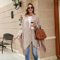Damen Eleganter Poncho mit floralem Stickmuster und fransigen Kanten WW