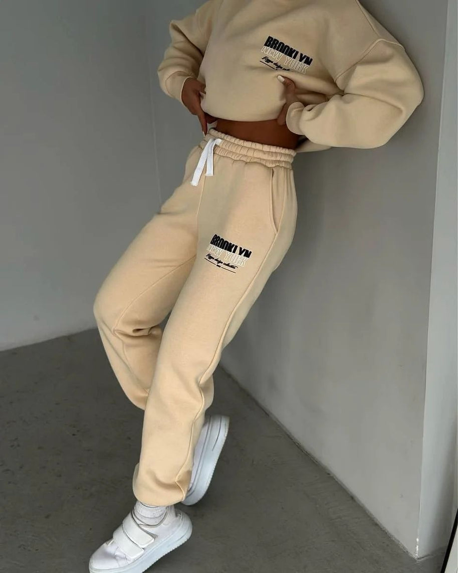 Damen lässiger Fleece-Hoodie und Jogginghose Set mit praktischem Kordelzug und hochwertiger Baumwollmischung WW