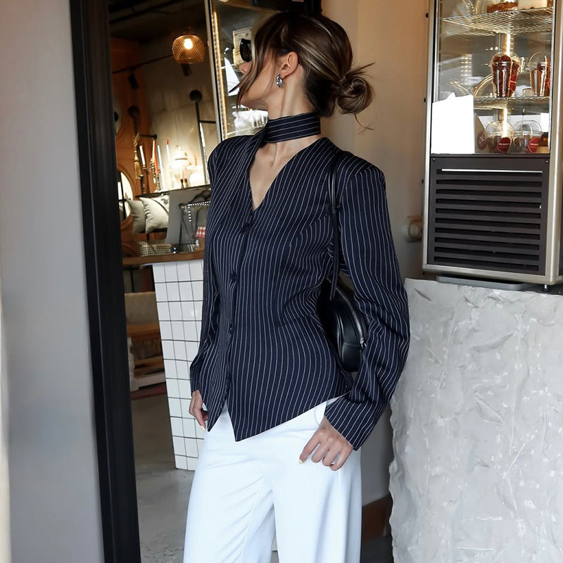 Damen Wickelbluse mit Knopfdetails WW
