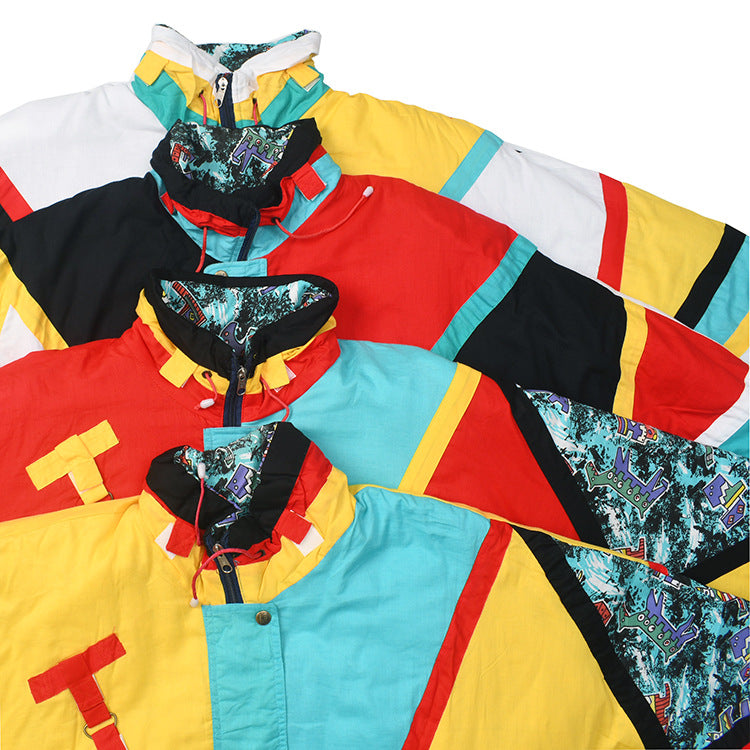 Damen Steppjacke im auffälligen Retro-Design mit hoher Funktionalität WW