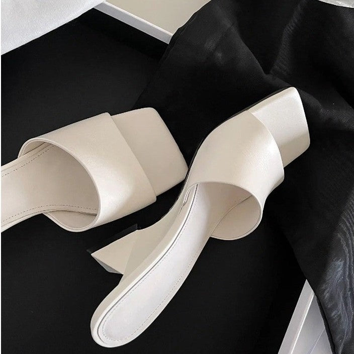 Damen Mules mit Metallic-Obermaterial und Blockabsatz