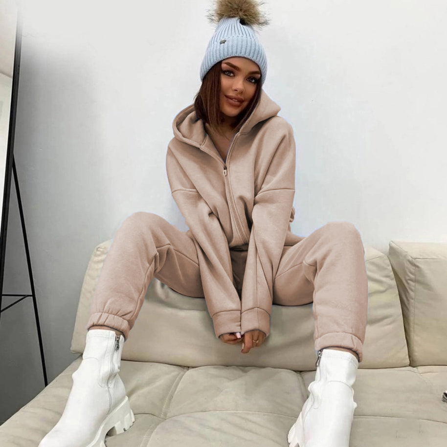 Damen bequemer Fleece-Jumpsuit mit Kapuze und seitlichem Reißverschluss WW