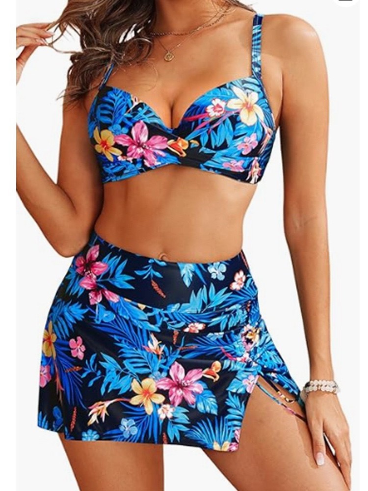 Damen Bikini-Set mit floralem Bustier-Oberteil und modischem Wickelrock WW