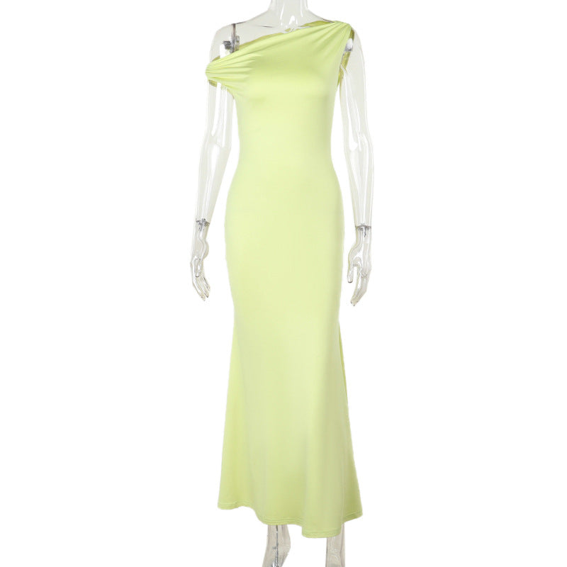 Damen Etuikleid mit schulterfreiem Design und figurbetontem Schnitt W&W