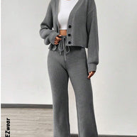 Damen Set aus weichem Strick mit lässiger Hose und Crop-Cardigan WW