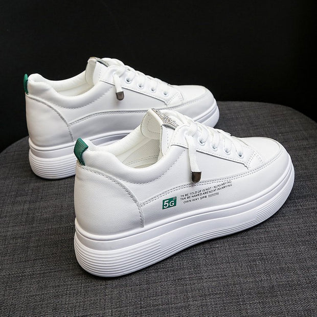Damen Sportliche Sneakers mit rutschfester Sohle und modernem Design W&W
