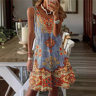 Damen Sommerliches Tunika-Kleid mit floralen Mustern und schwingendem Rock WW