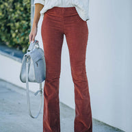 Damen Schlaghose aus weichem Cord und hoher Taille WW