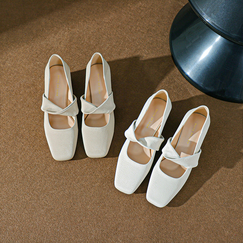 Damen Quadrat-Spitz Blockabsatz Mary Jane Pumps mit dekorativem Riemen WW