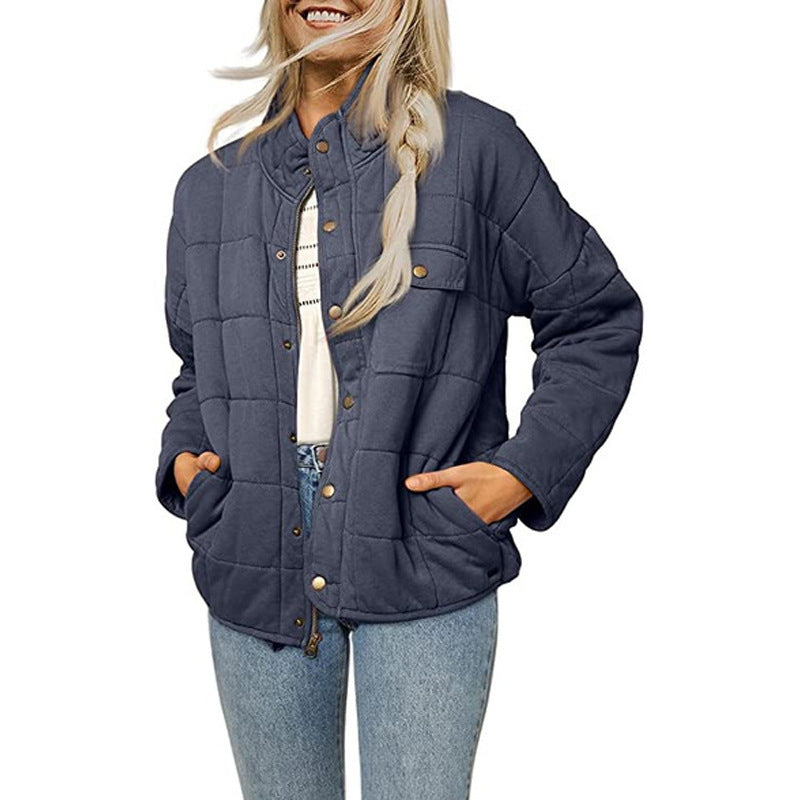 Damen Steppjacke mit dekorativem Knopf WW