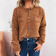 Damen Strickjacke mit bunten Knopfdetails und praktischen Taschen WW