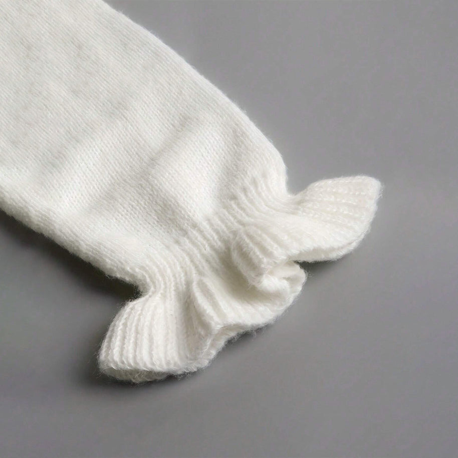 Damen Strickpullover mit Rüschendetails und perlenverzierten Knöpfen WW