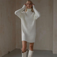 Damen Strickkleid mit hohem Kragen und großen Ärmeln WW