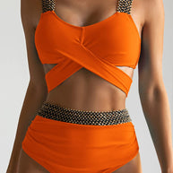 Damen Hochgeschnittener Bikini mit modischem Wickeloberteil und glamourösen Akzenten WW