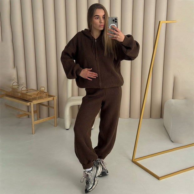 Damen Strickanzug mit lässigem Schnitt und modernem Hoody WW