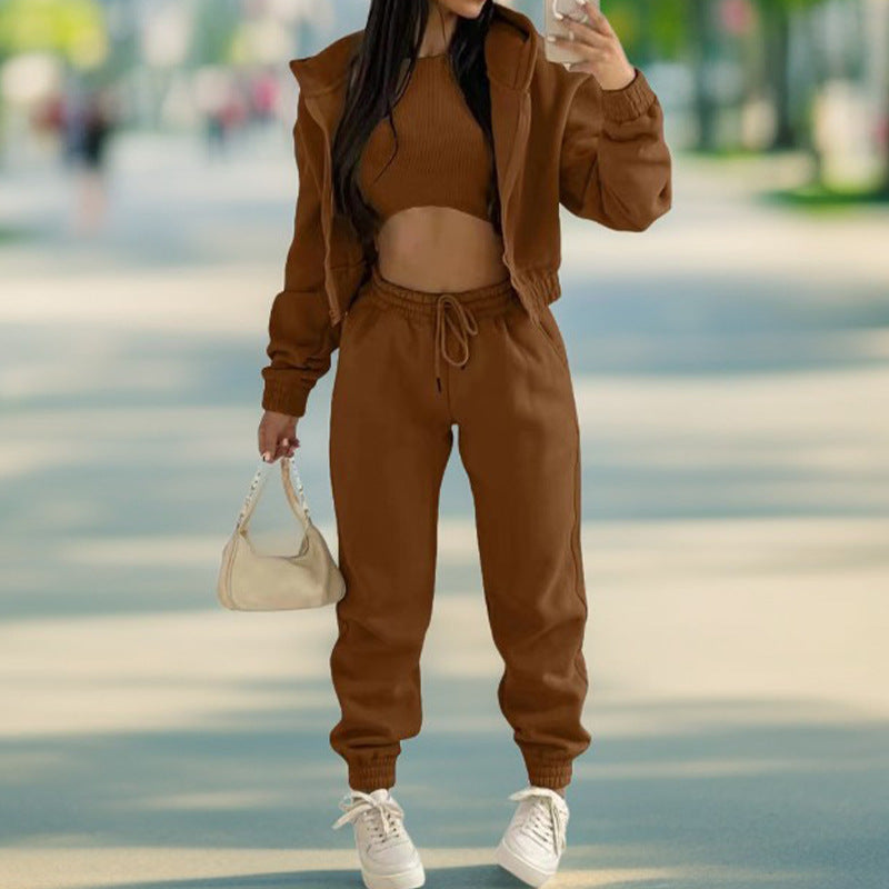 Damen Sportliches Zweiteiler-Set mit kurzem Oberteil und lässigen Jogginghosen WW