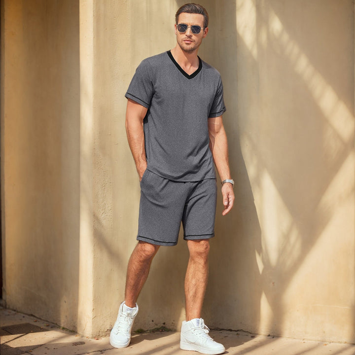 Herren lässiges Freizeit-Set aus atmungsaktivem Material mit modernem V-Ausschnitt W&W Mode