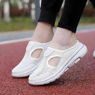 Sportliche orthopädische Sandalen