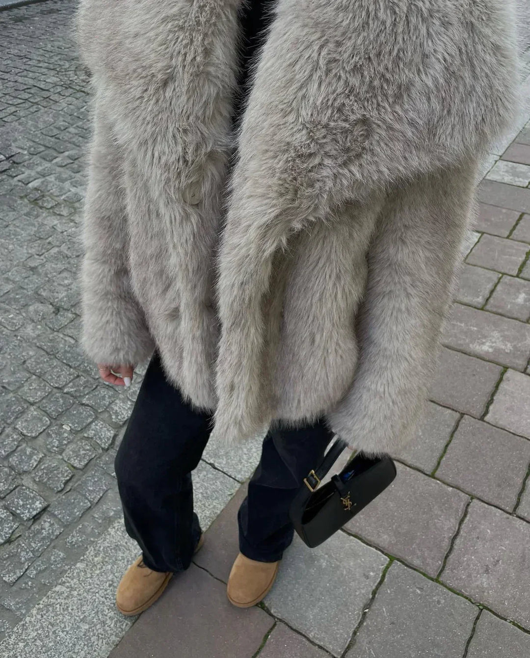 W&W Mode Damen Pelzmantel mit luxuriösem Touch - Winter 2024 Edition